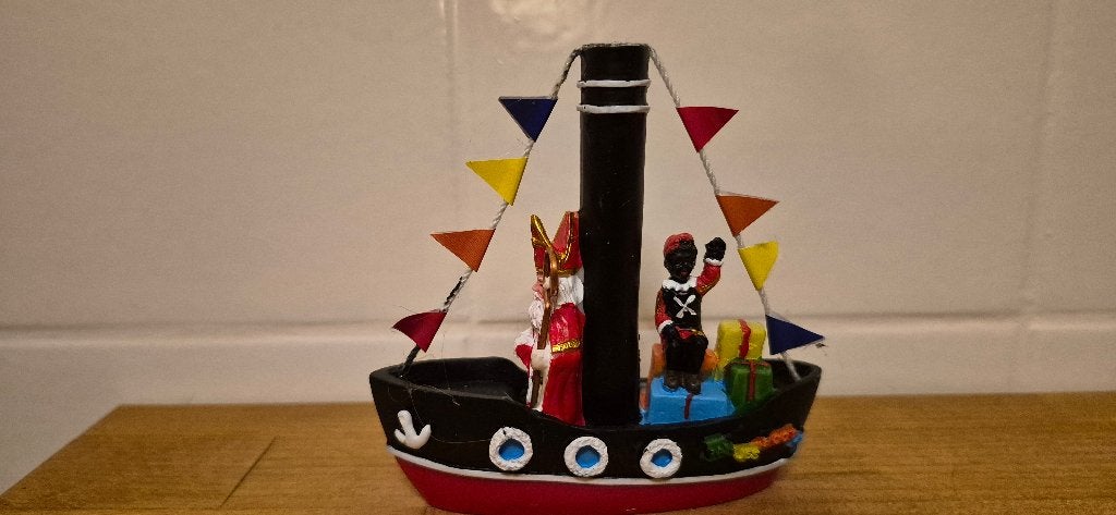 vintage stoomboot sinterklaas en 2 zwarte pieten ., Diversen, Ophalen of Verzenden, Zo goed als nieuw