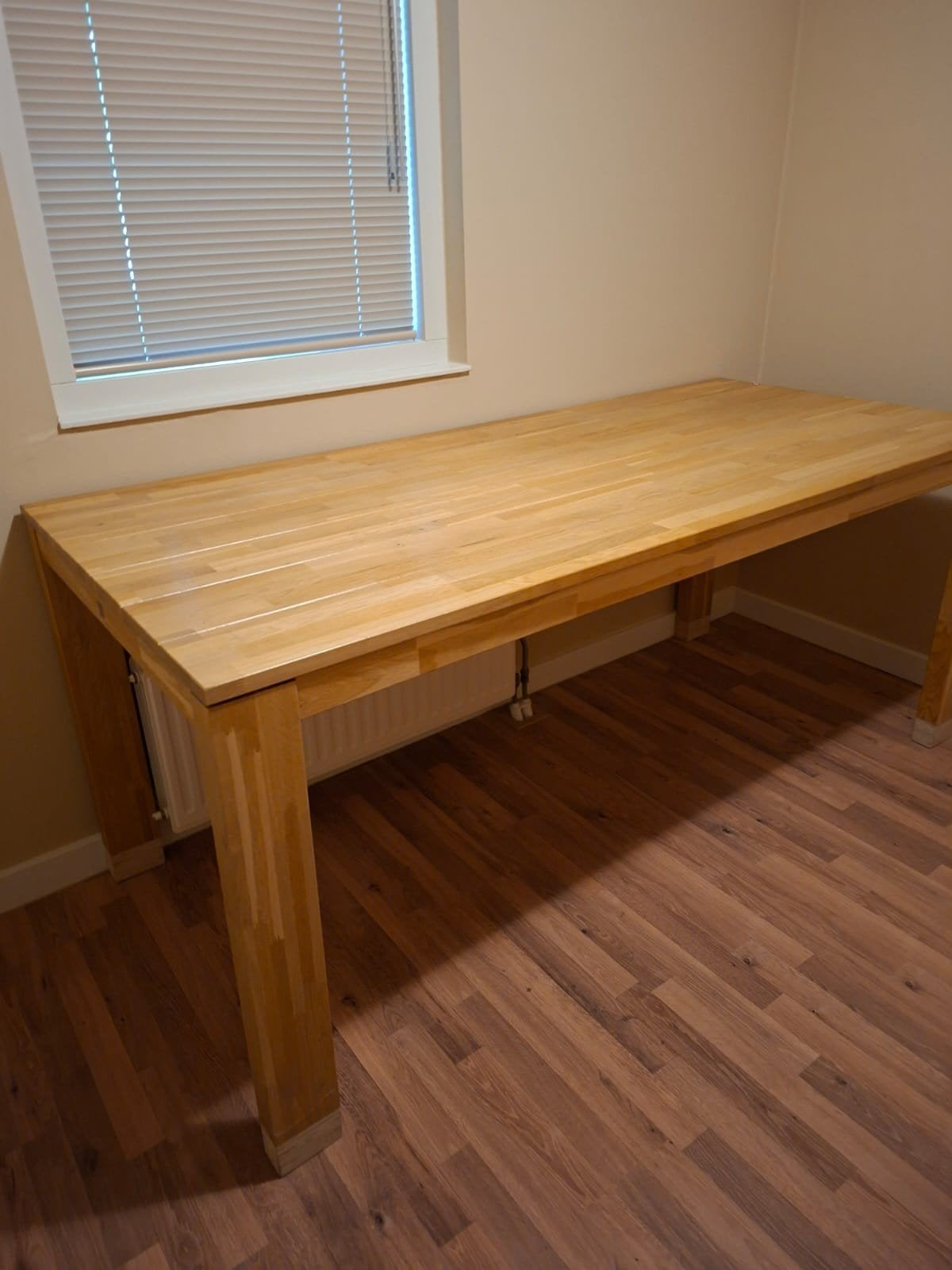 Rubberwood Tafel L 200 x B 90 cm - Zo goed als nieuw, Ophalen of Verzenden