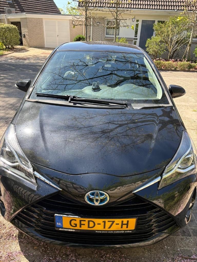 Toyota Yaris 1.5 Hybrid 100pk CVT 2020 Zwart, 1497 cc, Euro 6, 4 cilinders, Overige bekleding