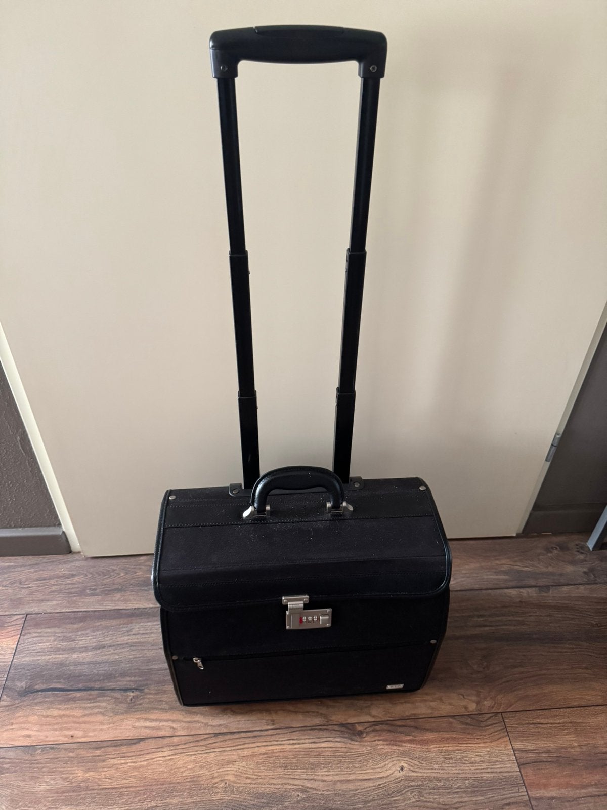 Kapers rol koffer met cijfer slot nieuw !!, Sieraden, Tassen en Uiterlijk, Koffers, Ophalen, Hard kunststof, Syena, Slot