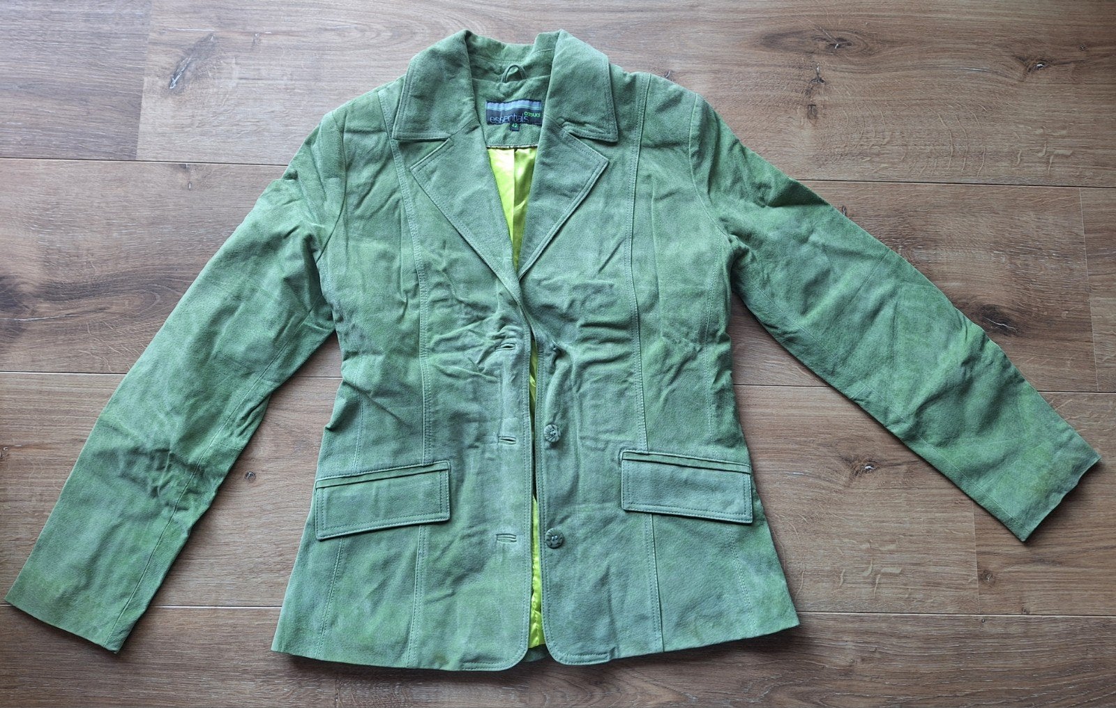 Groen suède jasje Essentials Casual maat 42, Maat 42/44 (L), Nieuw, Ophalen of Verzenden, Essentials Casual
