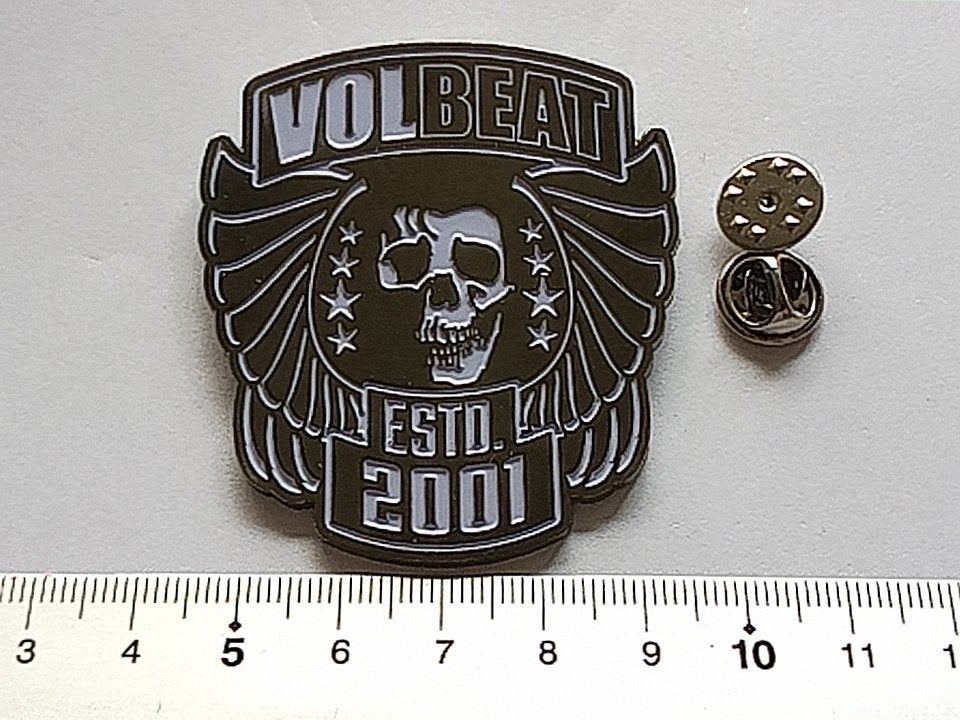 Volbeat vrij mooie shaped pin/ badge speld nieuw est, Verzenden, Nieuw, Overige typen