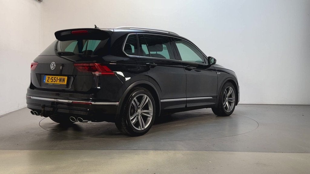 Volkswagen Tiguan 2.0 TSI 180pk 4Motion Highline Stoelverwar, Auto's, Automaat, Gebruikt, 4 cilinders, Alcantara