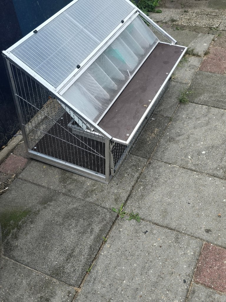 Nog nette duivenstoetnik, Geslacht onbekend, Overige soorten