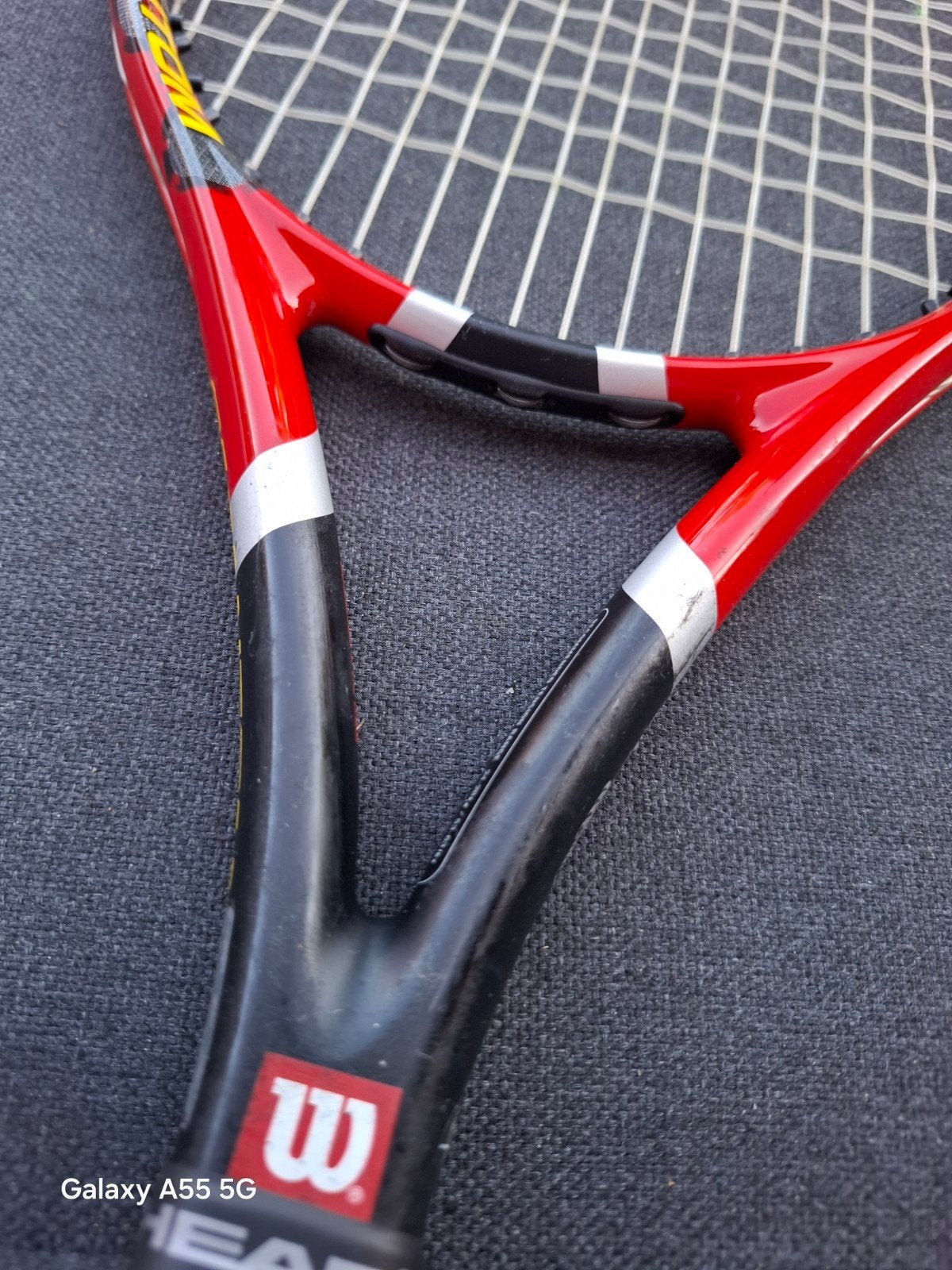 Wilson Pro Staff Phantom Tennisracket - L2, L2, 1 Prudential Plaza, 130 E Randolph St, Chicago, IL 60601, USA, Wilson Sporting Goods Co.