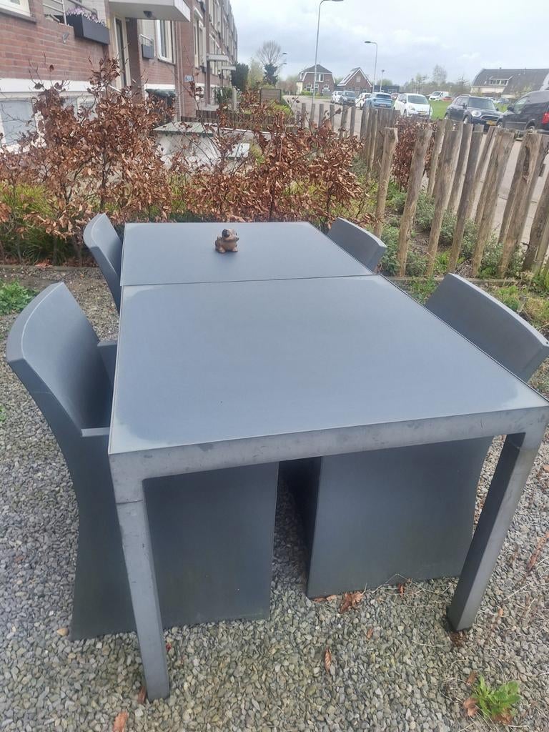 Winterharde tuinset kunststof  4 stoelen tafel, Ophalen of Verzenden, Gebruikt, Kunststof