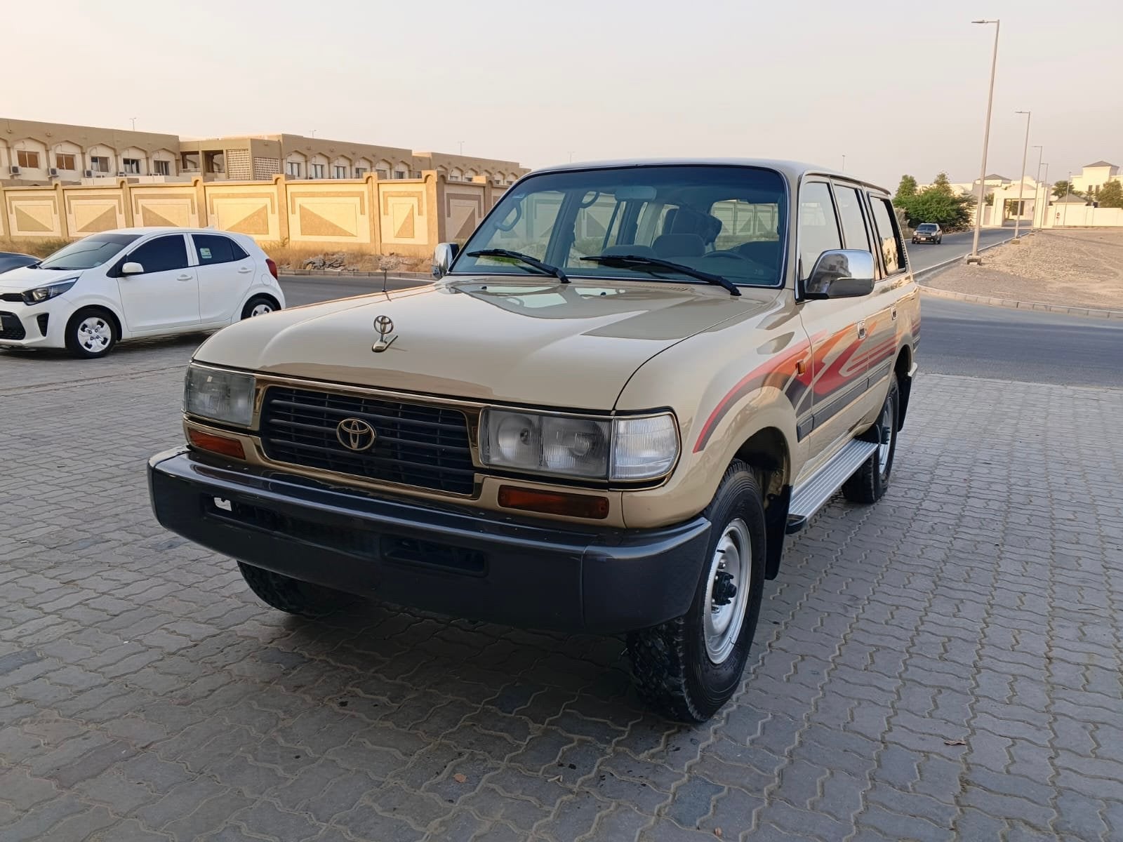 Toyota Landcruiser FZJ80, Auto's, Stof, Beige, Beige, Handgeschakeld