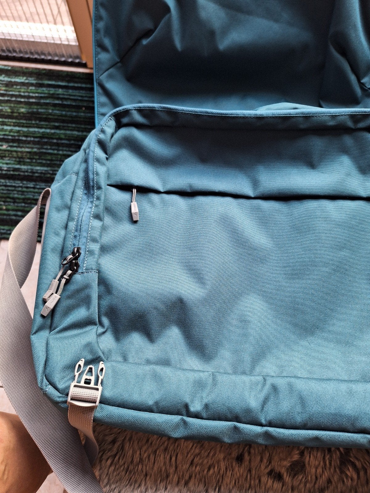 Nieuwe Vaude schoudertas met laptopvak en ritsen, Ophalen of Verzenden, Nieuw, Blauw, Overige typen