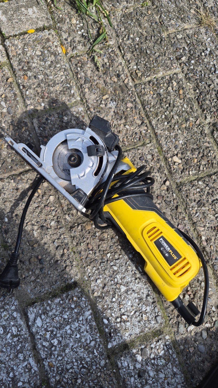 Powerplus POWX1365MB Mini-cirkelzaag, Doe-het-zelf en Verbouw, Gebruikt, Cirkelzaag, Ophalen of Verzenden, Powerplus
