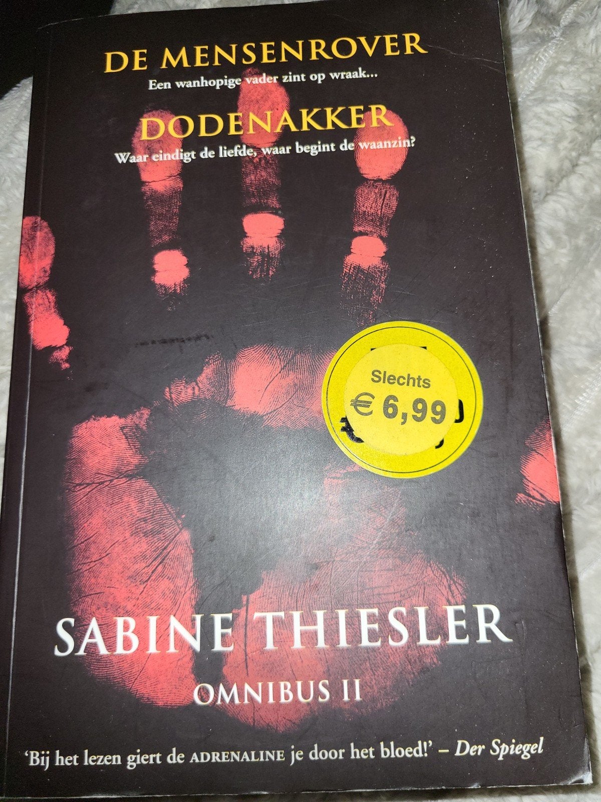 Sabine Thiesler Omnibus II: De Mensenrover & Dodenakker, Boeken, Ophalen of Verzenden, Gelezen, Sabine Thiesler