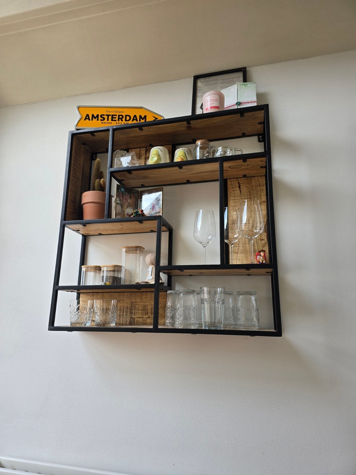 Industriële wandrek van Bowi (60x60), Huis en Inrichting, Woonaccessoires | Wandplanken en Boekenplanken, Ophalen, Zo goed als nieuw