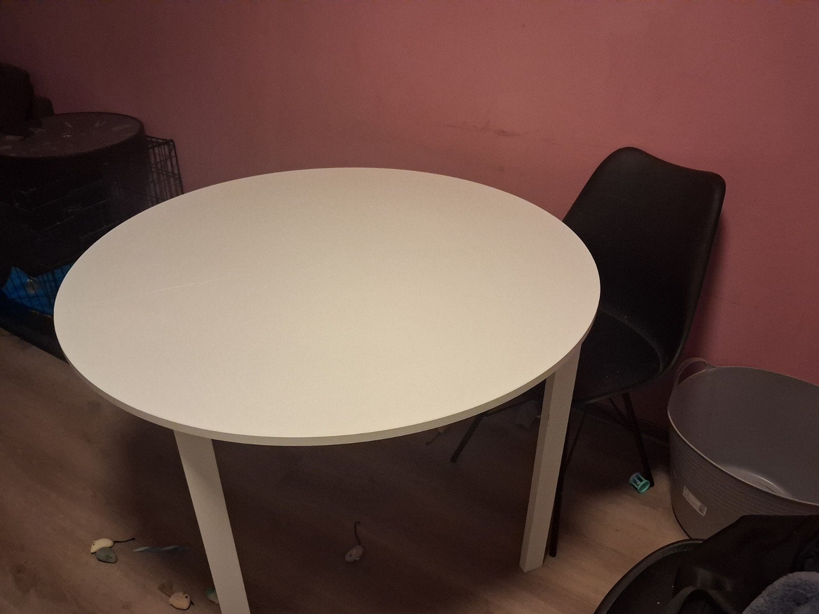 Ronde tafel Vihals (IKEA) - 107 cm, wit, Huis en Inrichting, Ophalen, Gebruikt, Rond, 100 tot 150 cm