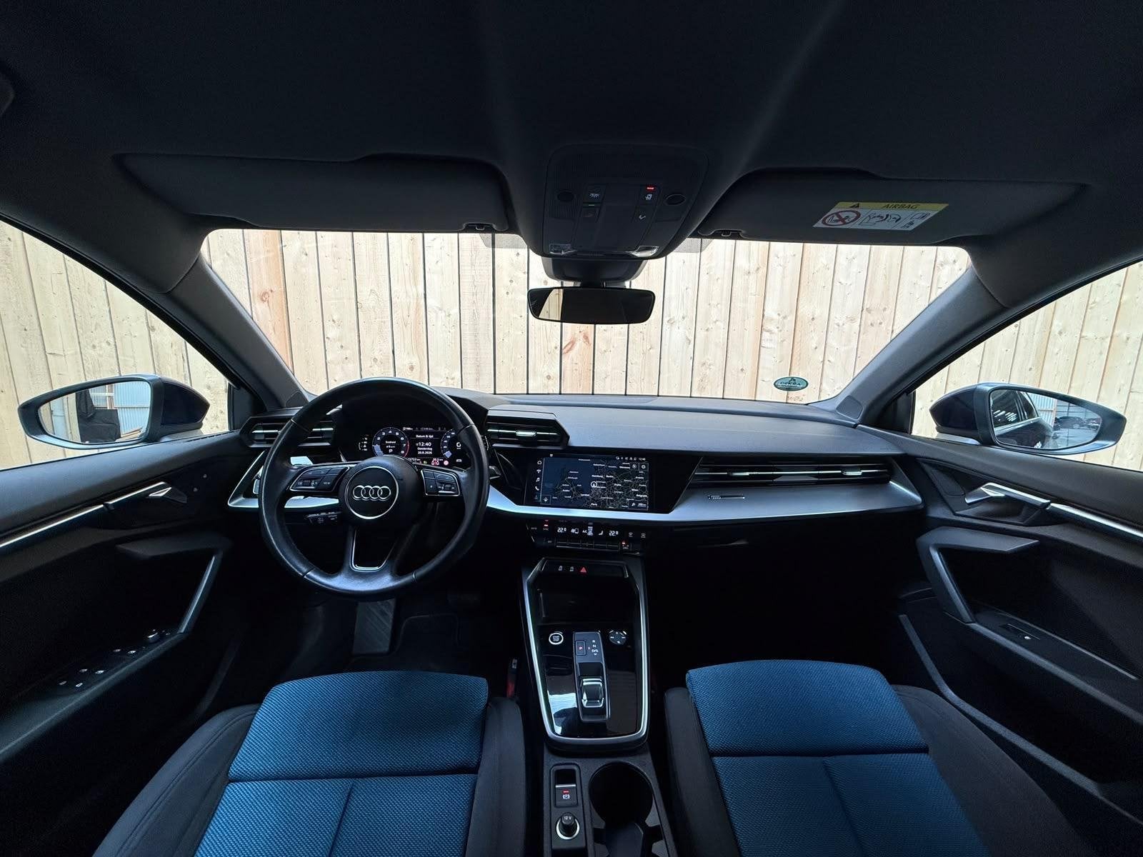 Audi A3 Sportback 30 TFSI Advanced edition Automaat | Sports, Auto's, Gebruikt, Euro 6, Blauw, Origineel Nederlands