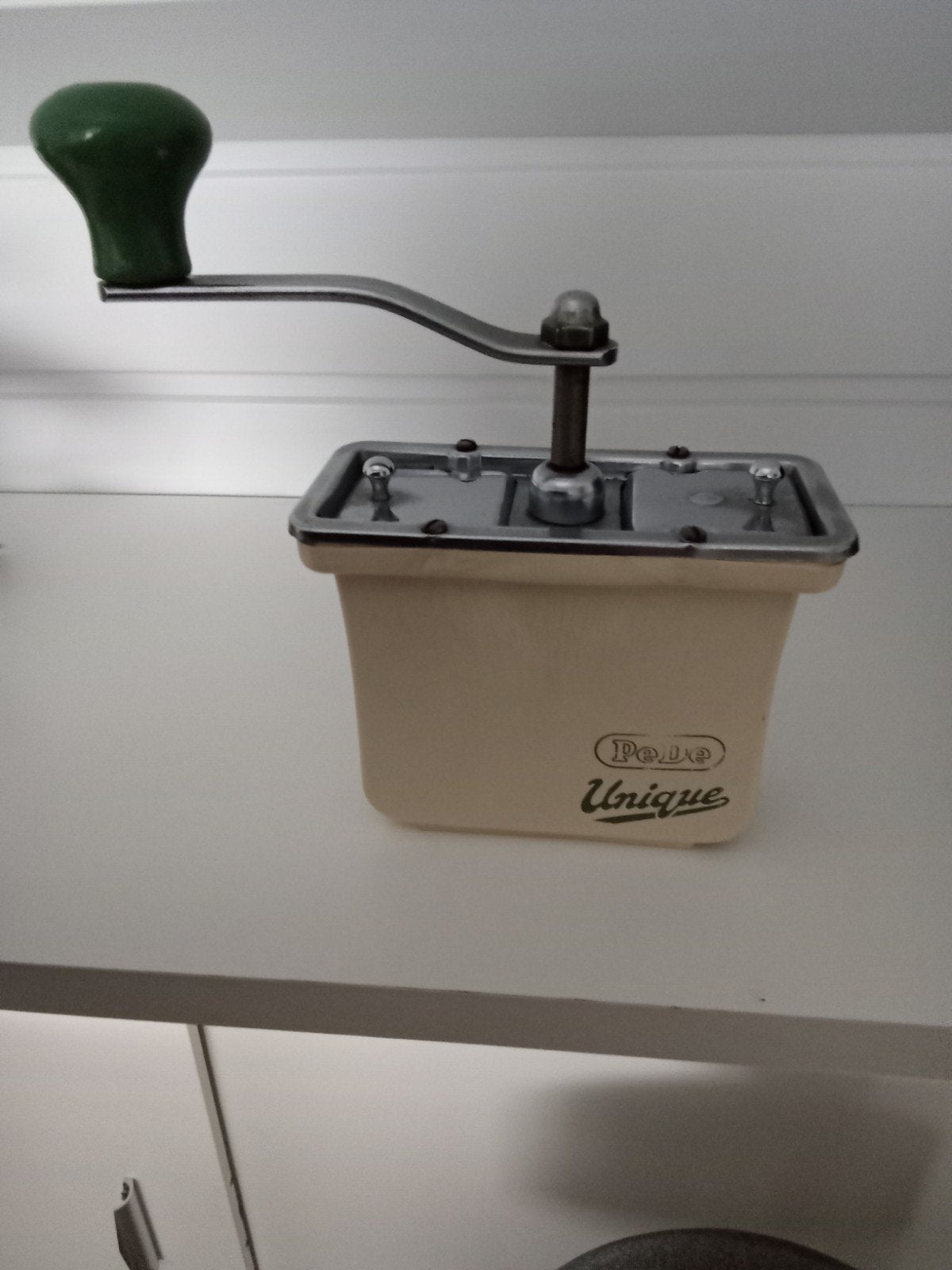 Bakelieten koffiemolen PeDe., Ophalen of Verzenden