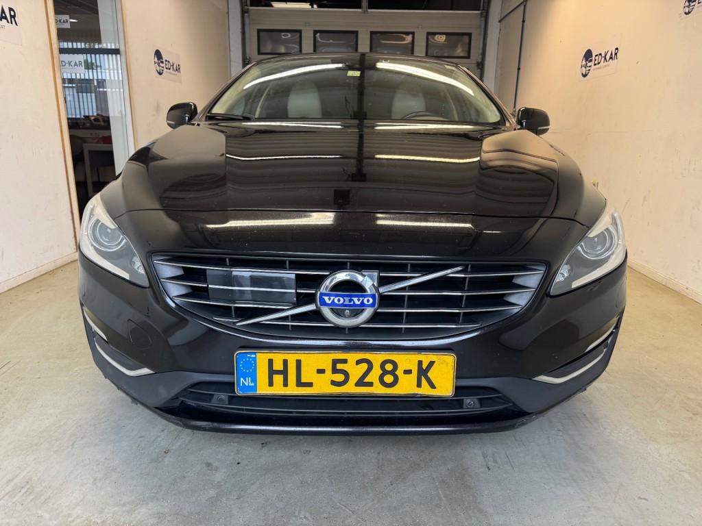 Volvo V60 2.4 D6 Twin Engine Summumn EURO 6 FULL OPTIONS, Automaat, Euro 6, Zwart, Vierwielaandrijving