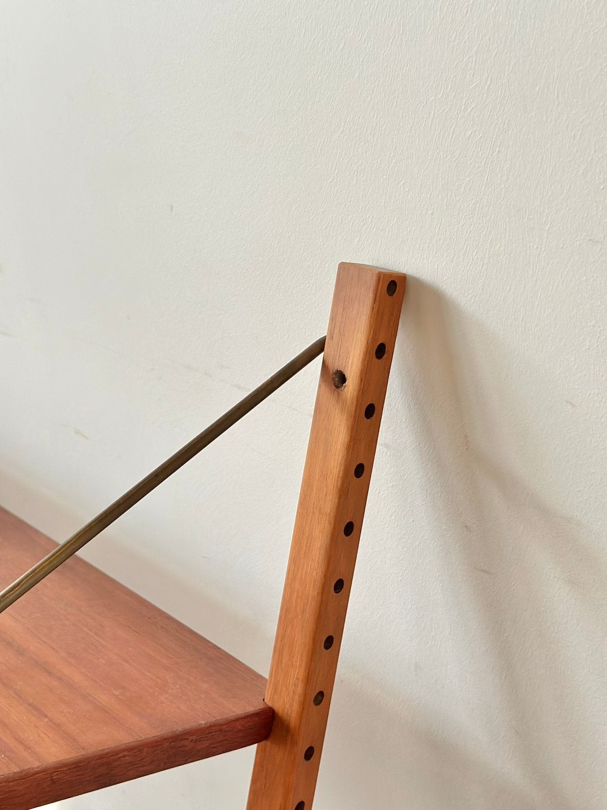 Vintage hangend wandmeubels deens teak messing jaren 50/60, Ophalen of Verzenden, Gebruikt