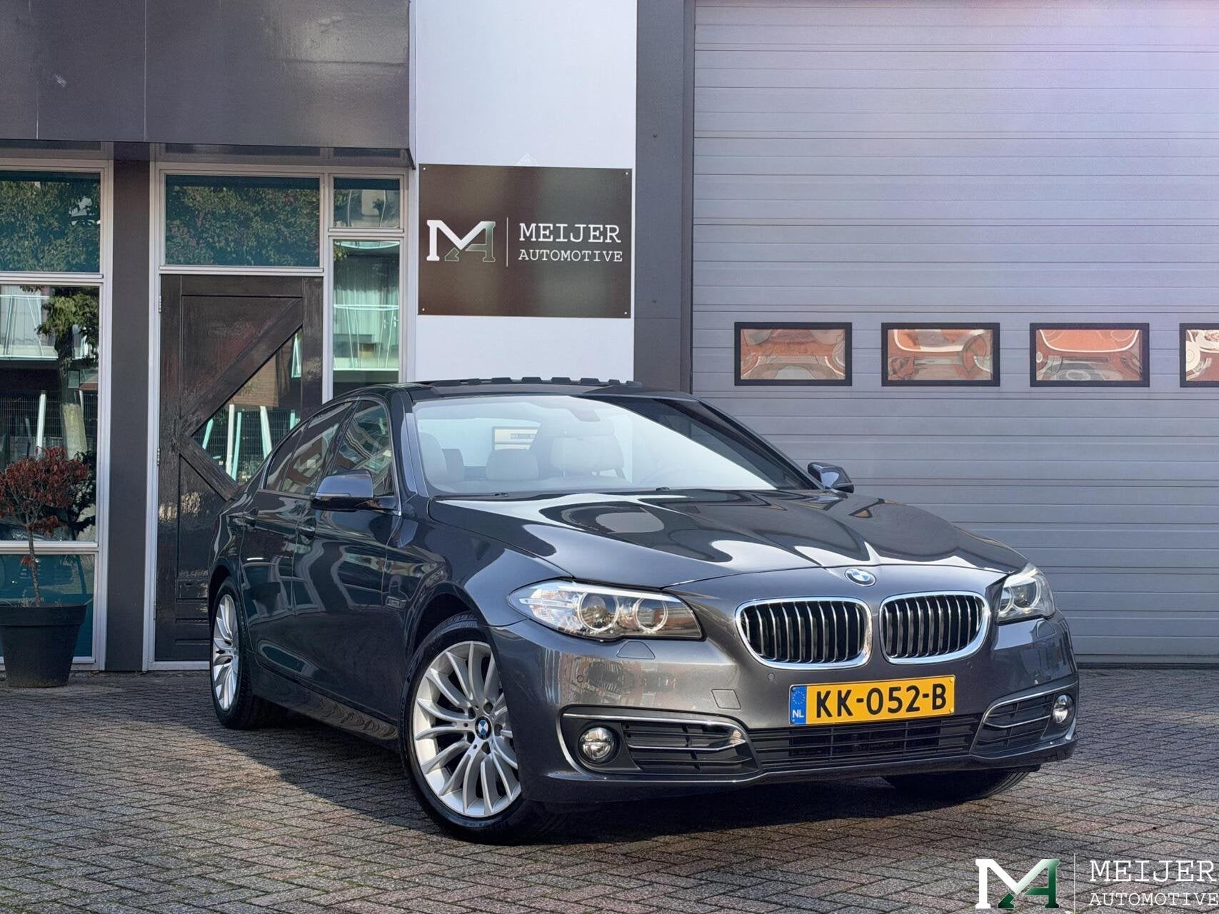 BMW 520i Luxury Edition|Schuifdak|Leder|Memory|Virtual|Hifi|, Automaat, Achterwielaandrijving, Gebruikt, Euro 6