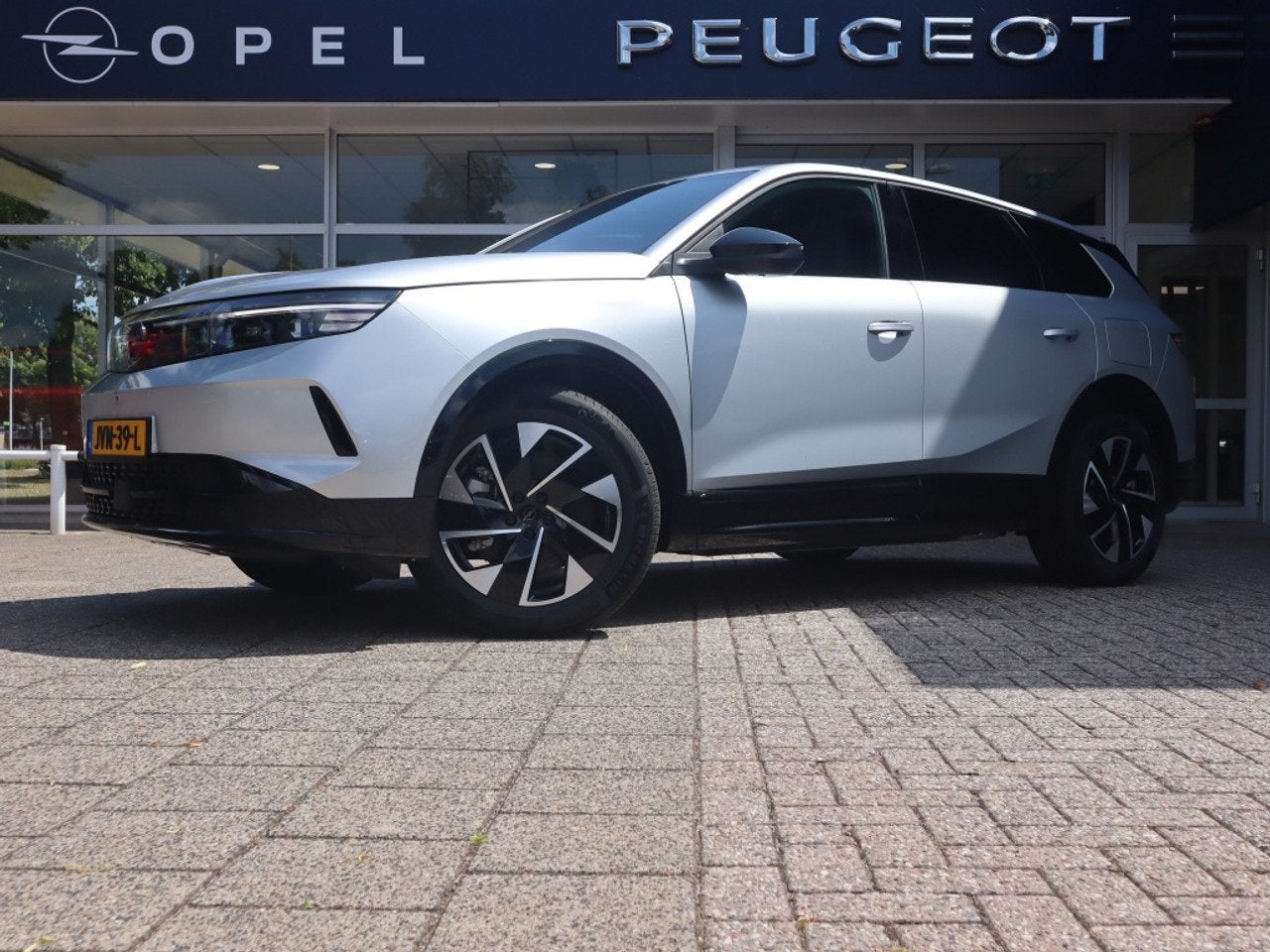 Opel Grandland EV 73kWh 213PK Automaat GS, Rijklaarprijs Nav, Gebruikt, 213 pk, Lane Keeping Assist, SUV of Terreinwagen