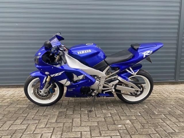 Te koop Yamaha R1 van 1999, Motoren, Motoren | Yamaha, Sportuitlaat, 4 cilinders, Motorrijbewijs A, Super Sport