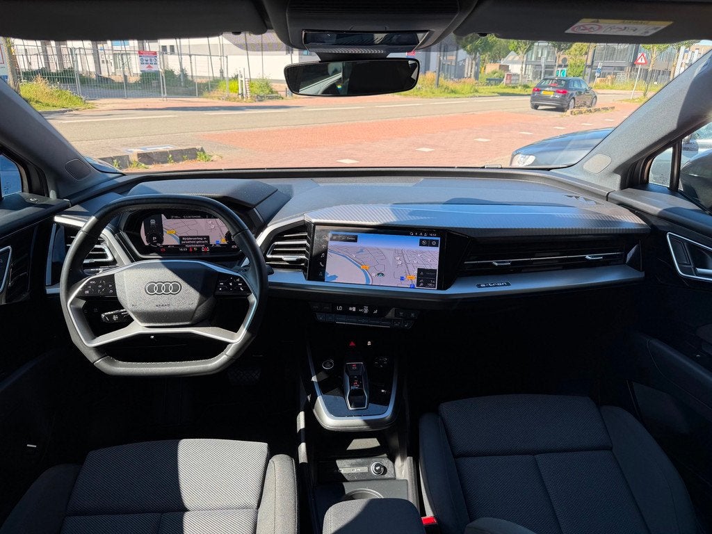 Audi Q4 e-tron 35 Advanced edition 55 kWh AUT|ACC|SOH 91,26%, Auto's, Audi, 12 maanden, Gebruikt, 170 pk, Zilver of Grijs