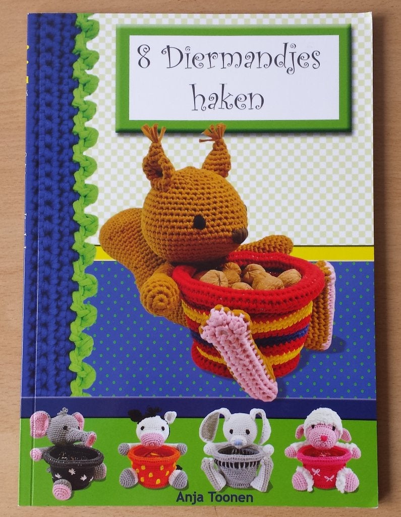 8 Dierenmandjes Haken - Anja Toonen, Gebruikt, Ophalen of Verzenden, Nvt, Patroon of Boek