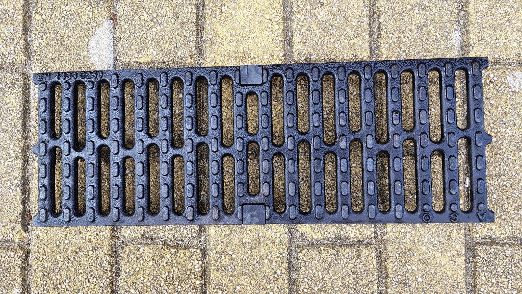 Aco drainlock sleufroosters gietijzer (10 stuks / 5 meter), Ophalen, Overige materialen, Gebruikt, Overige typen
