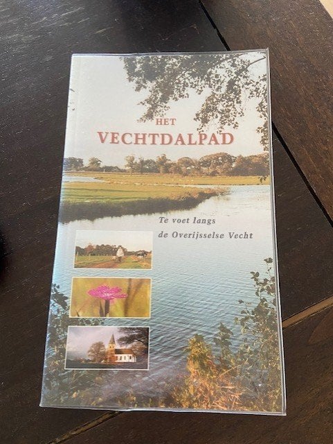 wandelgids Het Vechtdalpad - Judith Ernst & Mieke Scharloo, Boeken, Fiets- of Wandelgids, Ophalen of Verzenden, Benelux, Gelezen