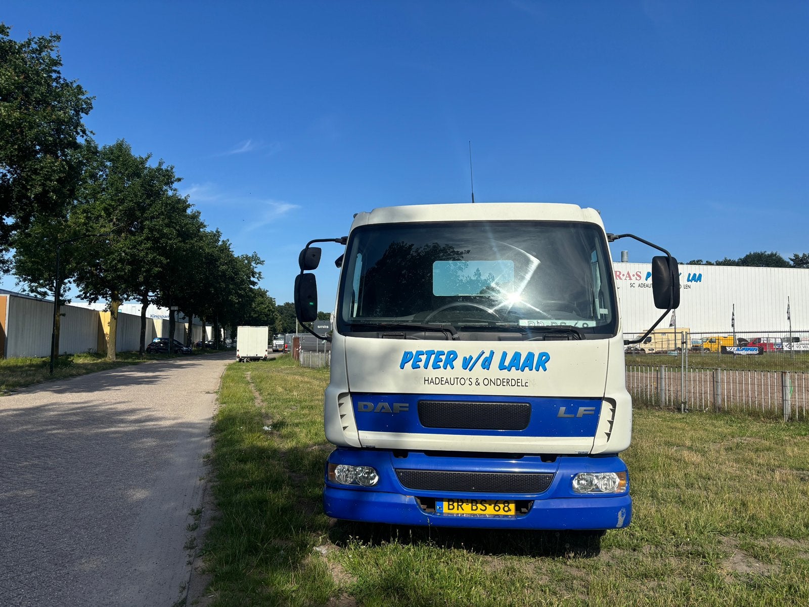 Autotransporter  DAF AE 45 BF, Ophalen