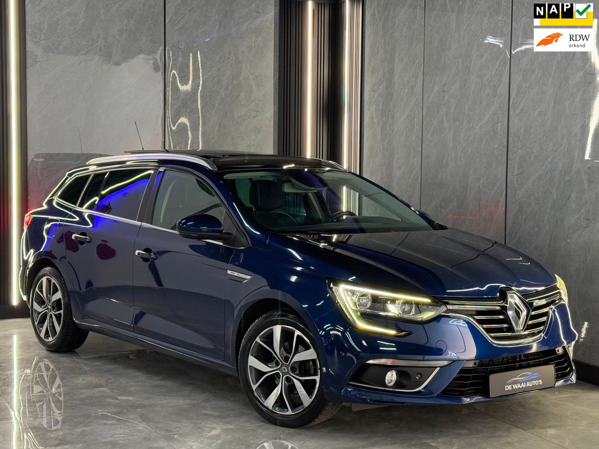 Renault Mégane Estate 1.2 TCe Bose | Pano | 2e Eignr | Came, Auto's, Voorwielaandrijving, Gebruikt, 4 cilinders, Blauw