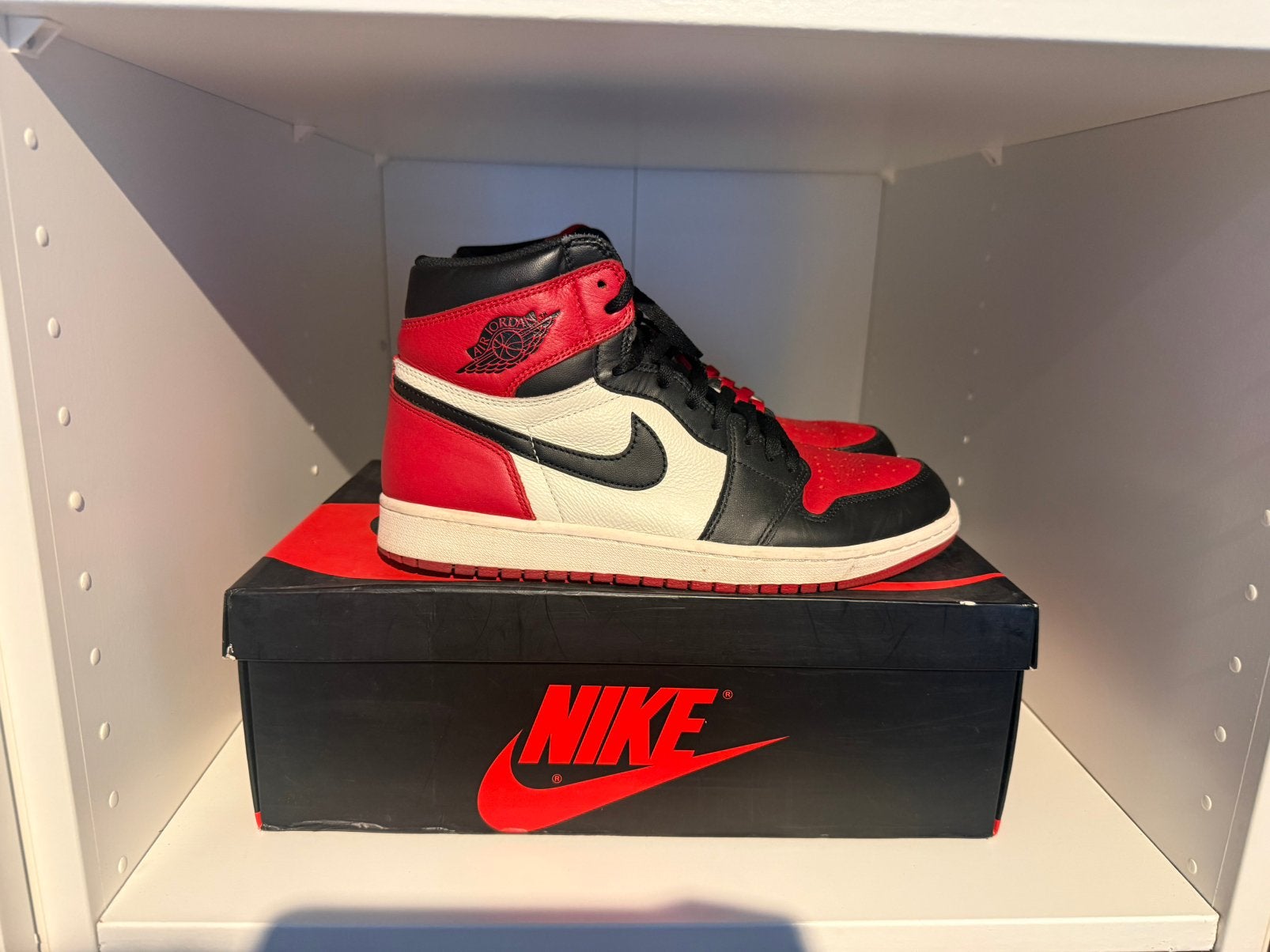 Nike Air Jordan 1 Retro High OG “Chicago Lost & Found” 2022, Ophalen of Verzenden, Zo goed als nieuw, Overige kleuren