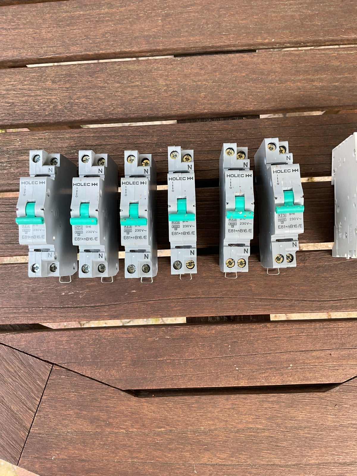 Groep automaten holec 16A.  5 stuks, Ophalen of Verzenden, Zo goed als nieuw