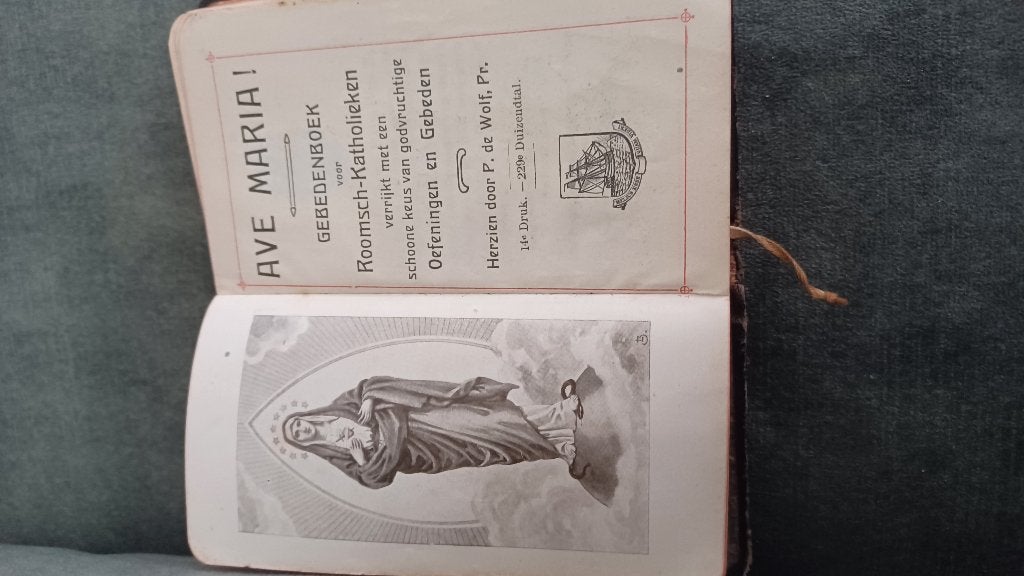 Ave Maria gebedenboek, Ophalen of Verzenden, Zie foto’s
