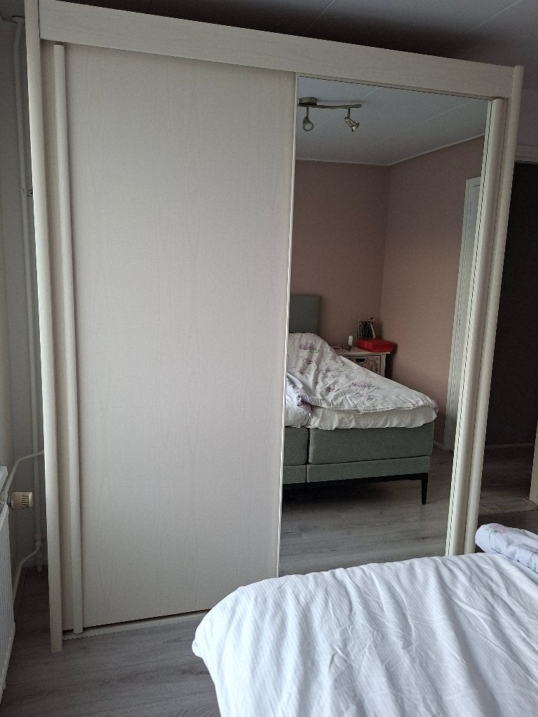 Linnenkast, Huis en Inrichting, Ophalen, Met deur(en), Gebruikt, 200 cm of meer