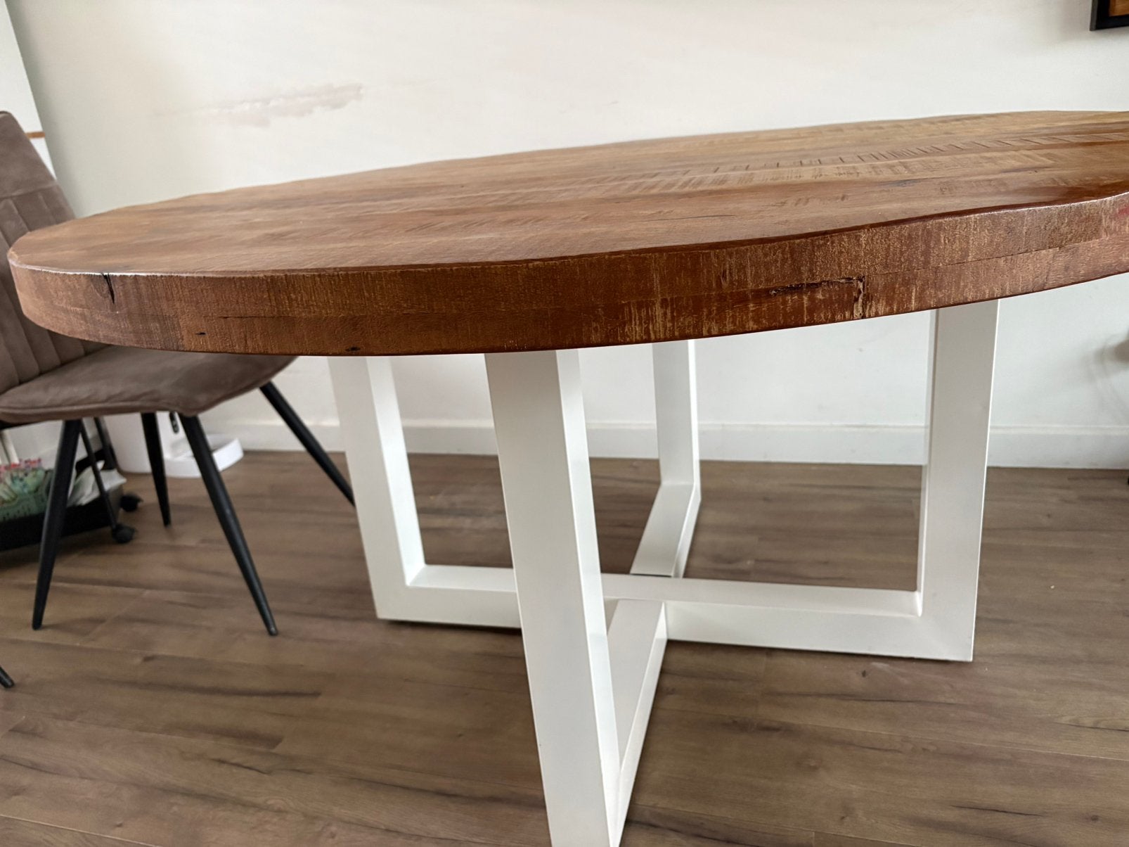Eettafel 140 diameter,, Huis en Inrichting, Tafels | Eettafels, Ophalen of Verzenden, Gebruikt, Rond, 100 tot 150 cm