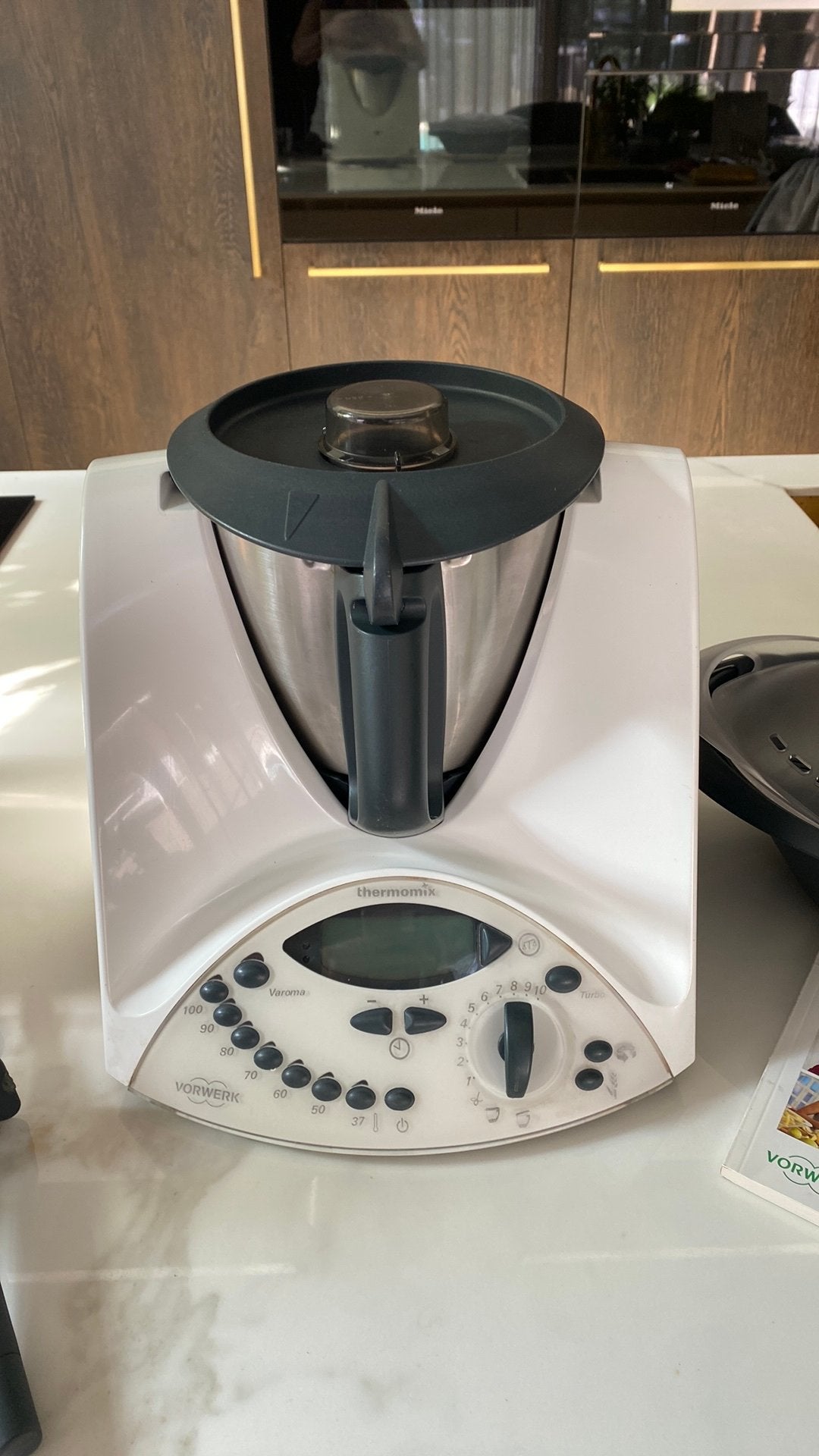 Thermomix TM 31, 1 tot 2 liter, Ophalen, Gebruikt, 3 snelheden of meer
