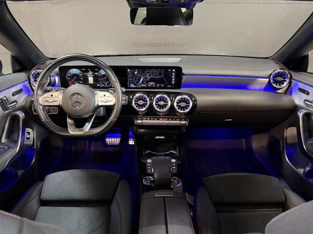 Mercedes-Benz CLA-Klasse Shooting Brake 200 Business Solutio, CLA, 730 kg, Gebruikt, 4 cilinders
