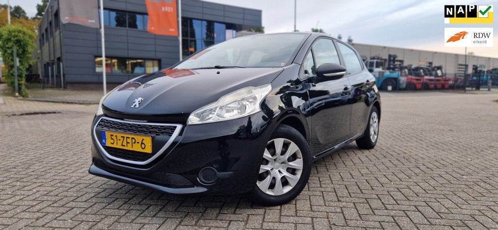 Peugeot 208 1.2 VTi Access, Voorwielaandrijving, Euro 5, Stof, Gebruikt