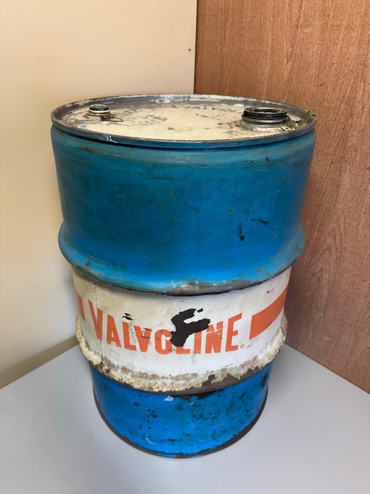 Vintage 60 liter Valvoline Olievat - Decoratief item, Ophalen