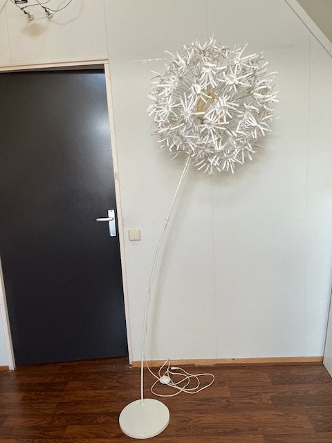 Leuke IKEA Vloerlamp met bloemen., Huis en Inrichting, Lampen | Vloerlampen, Ophalen, Overige materialen, Gebruikt, E27 (groot)