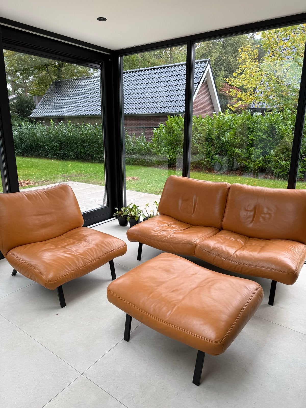 ECHT Leren bankstel en fauteuil met poef - Cognac kleur, Huis en Inrichting, Ophalen, Gebruikt, 150 tot 200 cm, Tweepersoons
