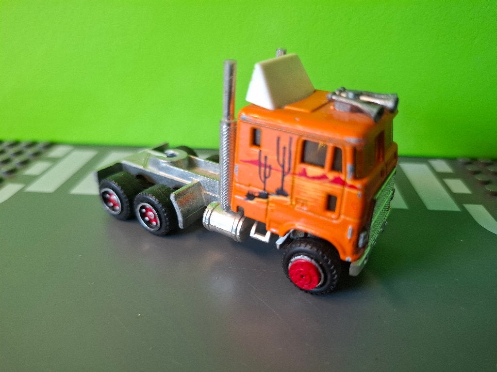 Majorette - Ford CL9000 Truck [oranje] 1/87, Ophalen of Verzenden, Gebruikt, Bus of Vrachtwagen, Majorette