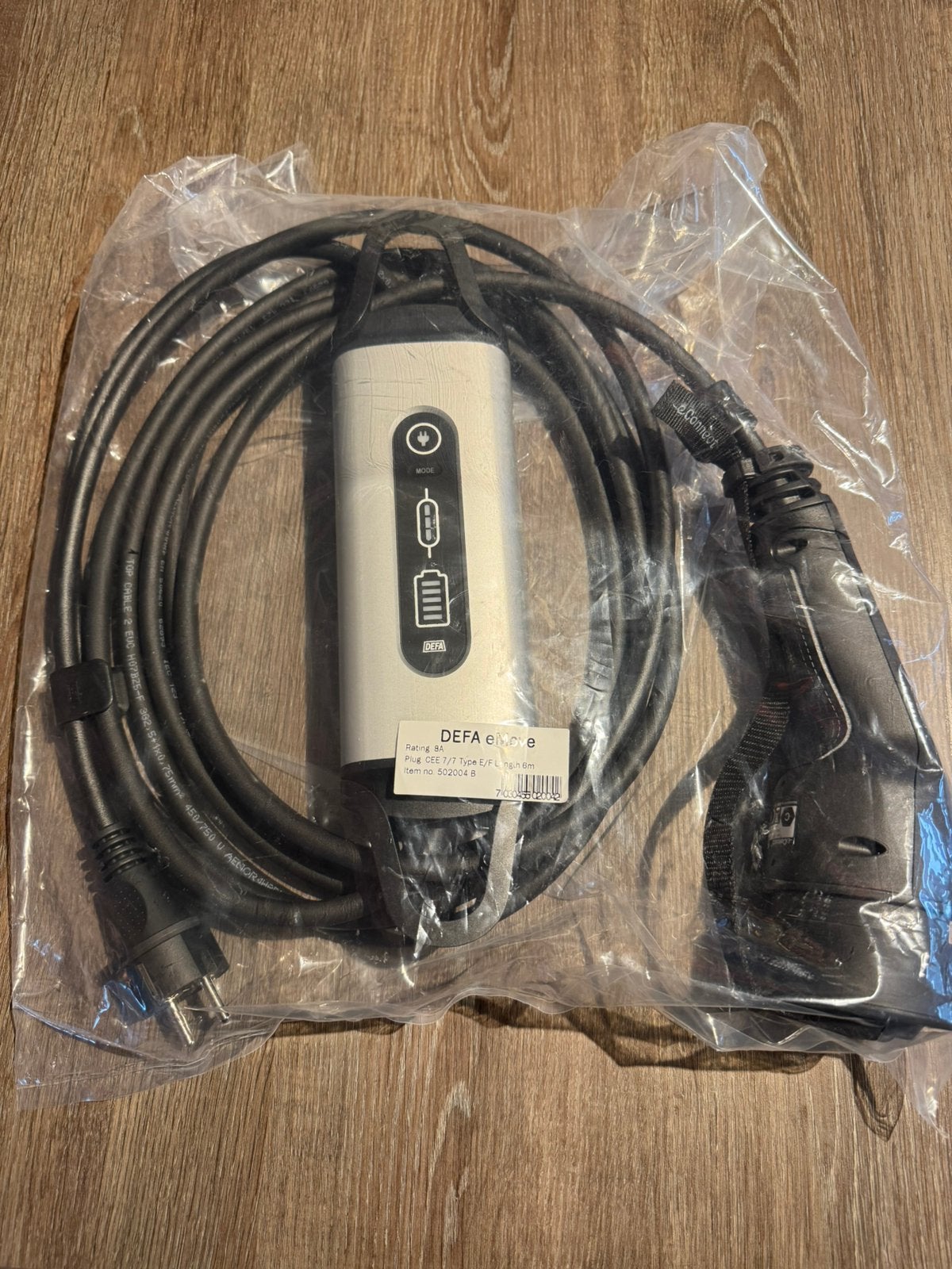 NIEUWE DEFA eMove Laadkabel 8A, 6m inclusief muurbeugel kit., Ophalen of Verzenden, Nieuw, Overige automerken
