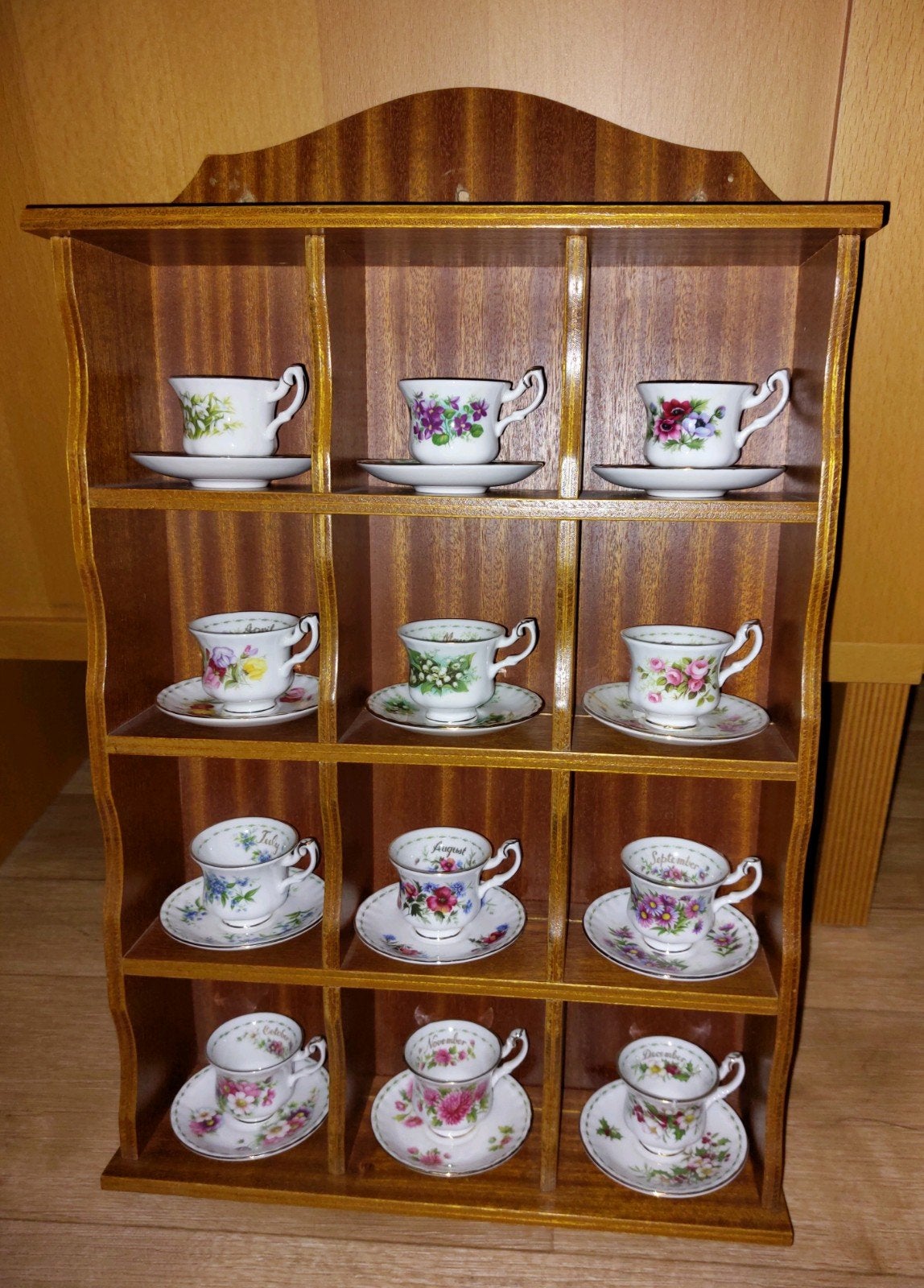 Royal Albert "Flower of the Month" MINIATUUR set, Ophalen of Verzenden
