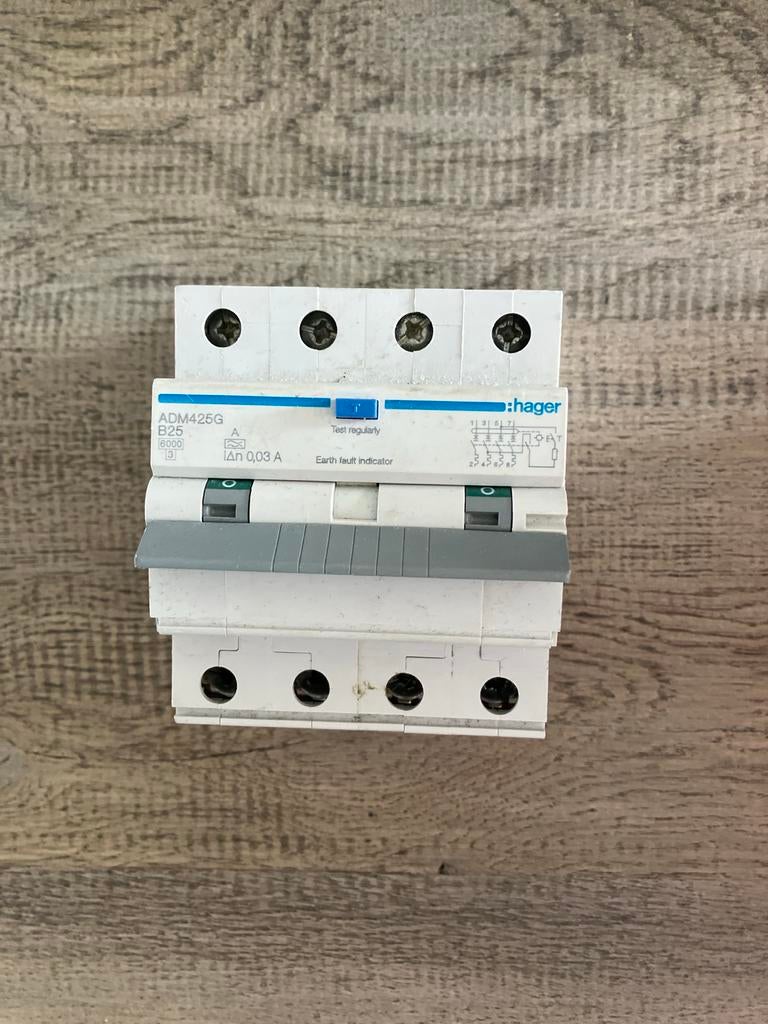 Hager ADM426G B25 A 0.03A aardlekautomaat, Ophalen of Verzenden, Gebruikt