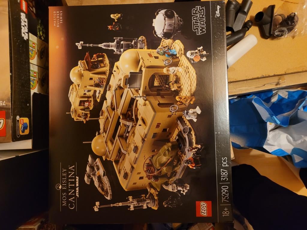 Lego UCS Mos Easley Cantina 75290, Ophalen of Verzenden, Nieuw