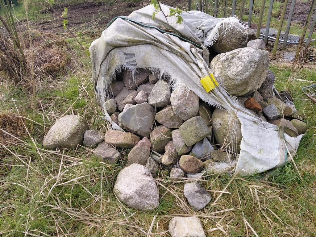 Diverse rotsen en keien voor tuin of decoratie, Ophalen of Verzenden, Gebruikt, Grijs, Kei