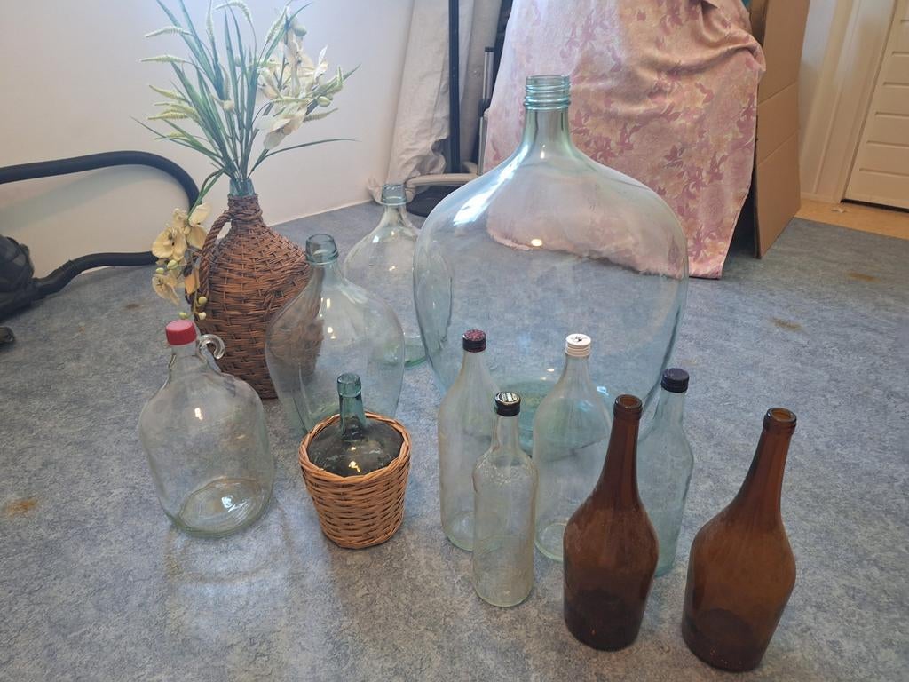 Diverse glazen flessen en mandflessen - Decoratief, Antiek en Kunst, Ophalen