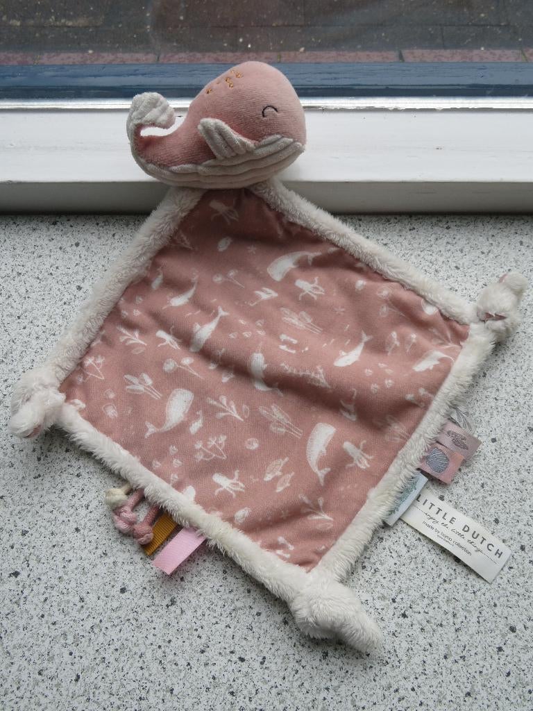 Knuffeldoek walvis merk Little Dutch Tiamo roze, Kinderen en Baby's, Speelgoed | Knuffels en Pluche, Ophalen of Verzenden, Zo goed als nieuw