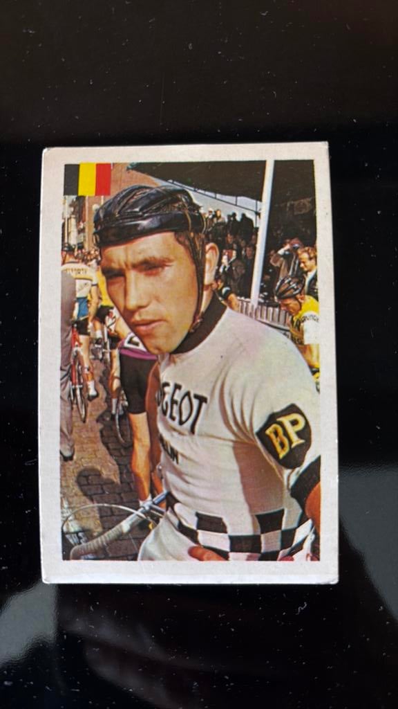 Kaartje eddy Merckx zeldzaam oud jaren 60, Verzamelen, Ophalen of Verzenden, Gebruikt, Overige sporten, Poster, Plaatje of Sticker