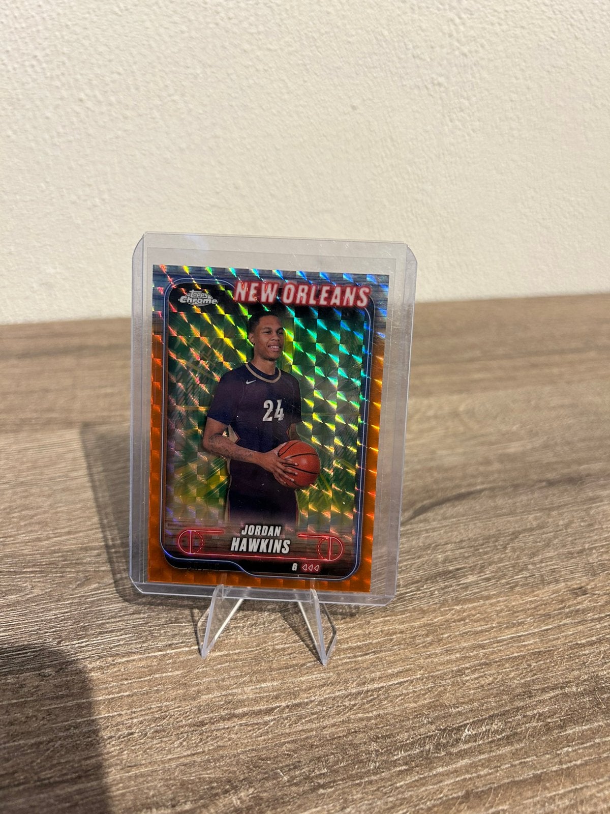 Jordan Hawkins 2025 Topps Chrome Basketball #200 Orange /25, Ophalen of Verzenden, Zo goed als nieuw, Plaatje